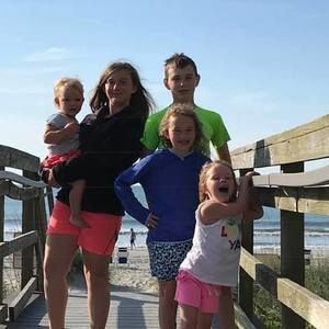 Meet your Posher, Amy